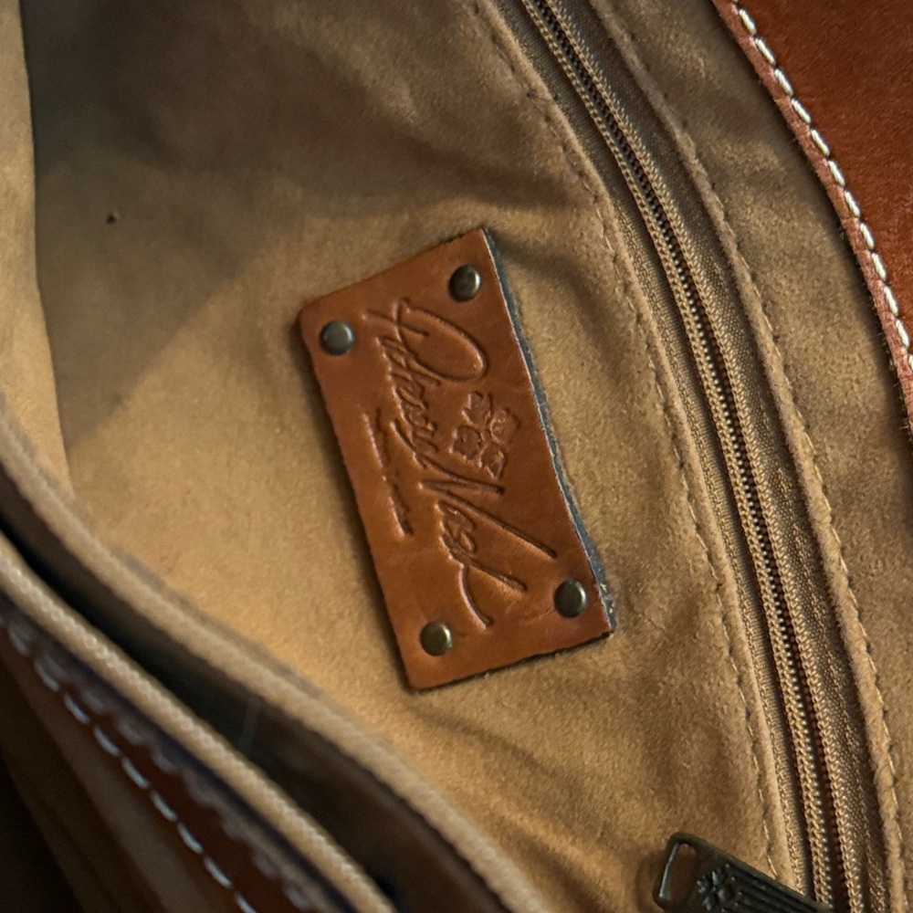 Patricia Nash Tan Leather Crossbody Bag - Picture 4 of 9